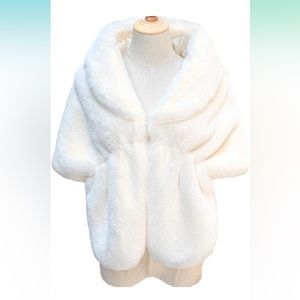 Fashowlife Faux Fur Shawl and Wrap For Women Stole Shrug Autumn Winter NWOT